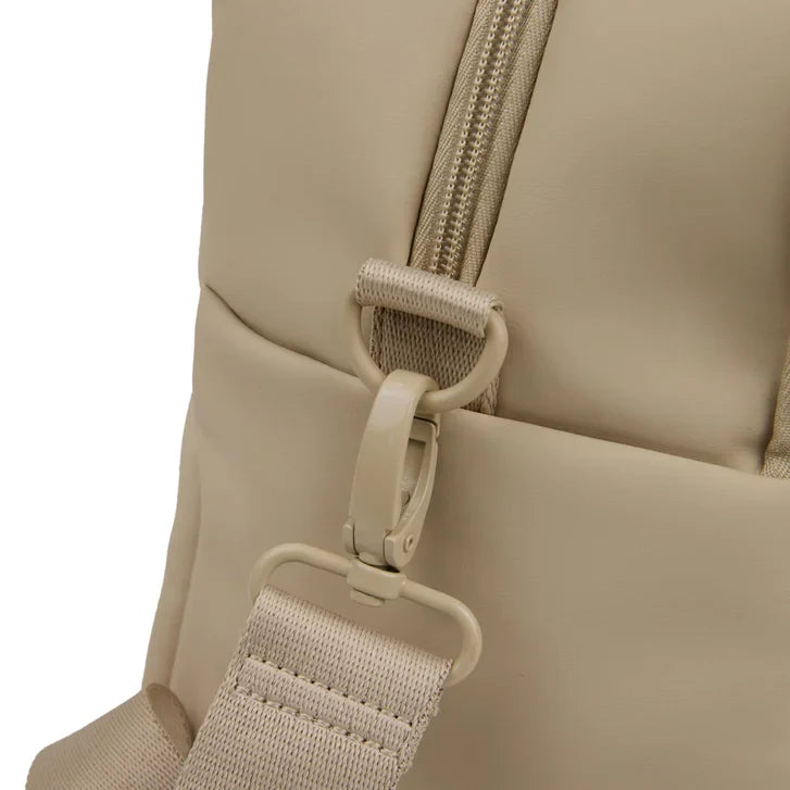 Bugatti - Sunnybrook Anti-Scratch Duffle Bag