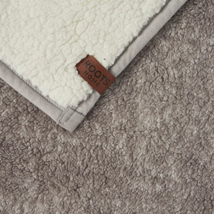 Roots Home - Sherpa Throw