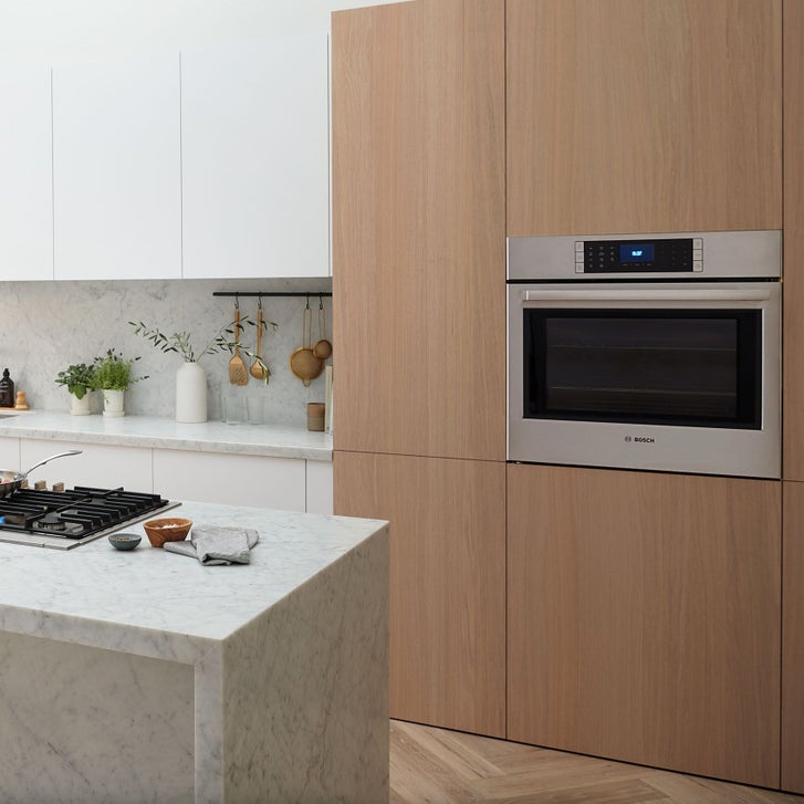 Bosch 800 Series 30 in. 4.6 cu ft. Stainless Steel Electric Single Wall Oven with Air fry