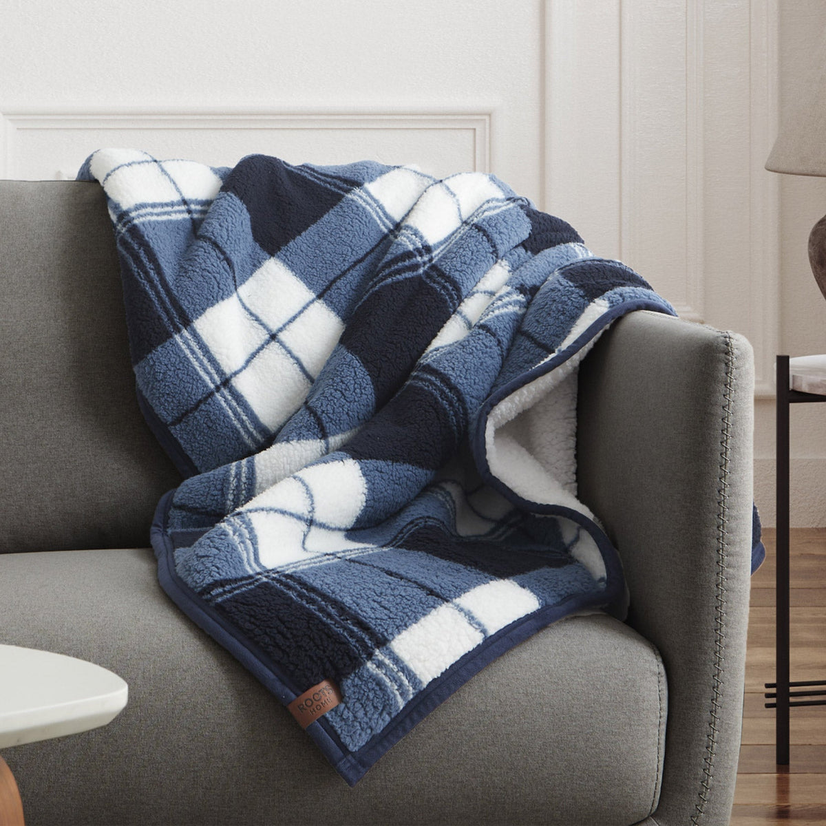 Roots Home - Sherpa Throw