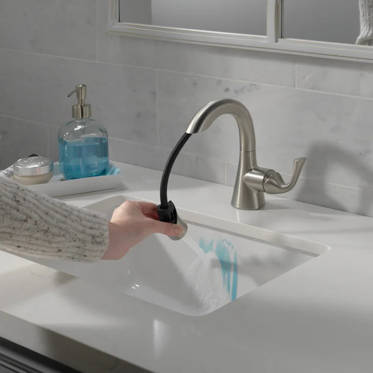 Delta Lampard Single Handle Pull-down Bathroom Faucet
