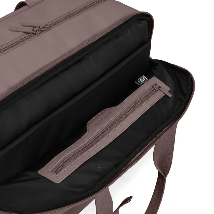 Bugatti - Sunnybrook Anti-Scratch Duffle Bag