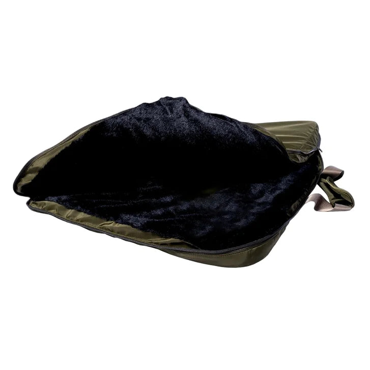 4 Cats & Dogs Gus Portable Travel Bed with Foldable Design and Water-Resistant Cover