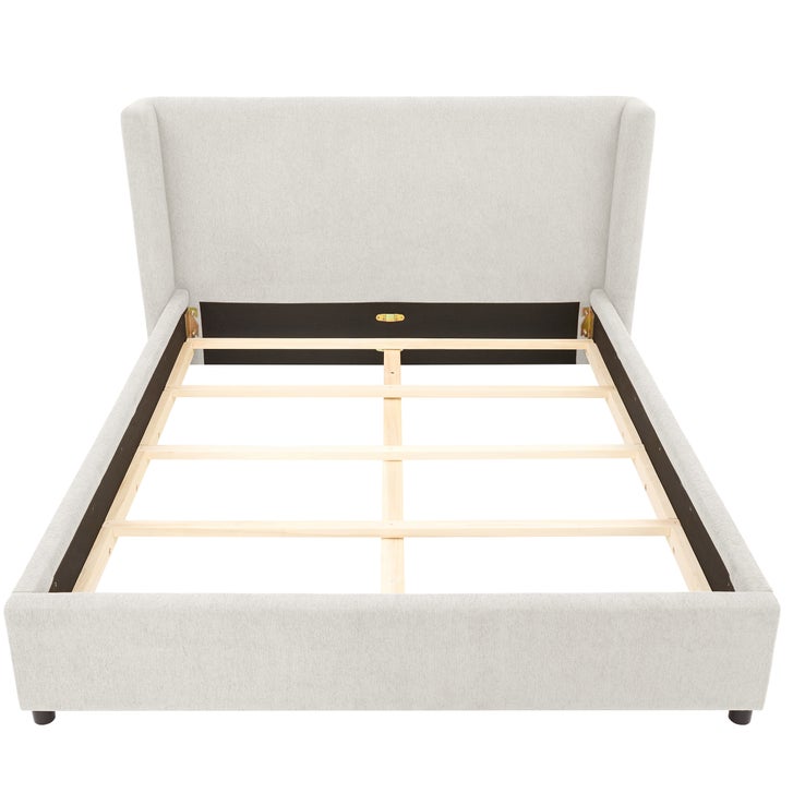 Caroline Upholstered Platform Queen Bed