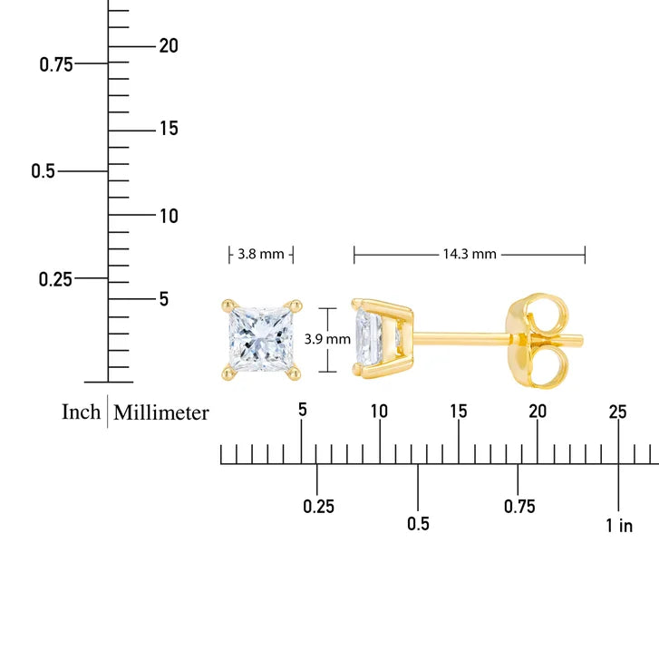 Princess Cut Diamond Stud Earrings (0.70 ctw)