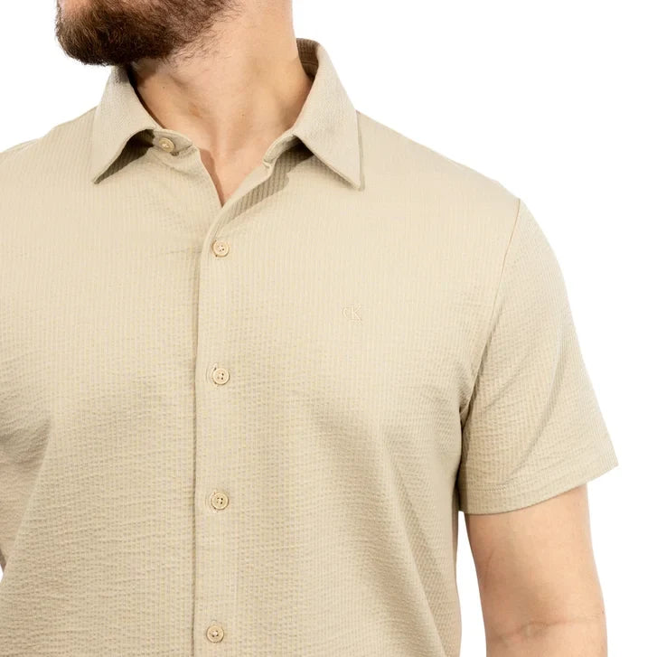 Calvin Klein Men's Seersucker Button-down Short Sleeve Shirt