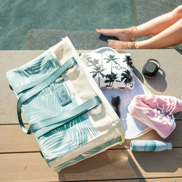 Aloha + CleverMade Collapsible Beach Tote