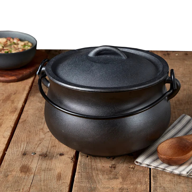 Denmark Pre-seasoned Cast Iron Bean Pot, 5.6 L (6 qt.)