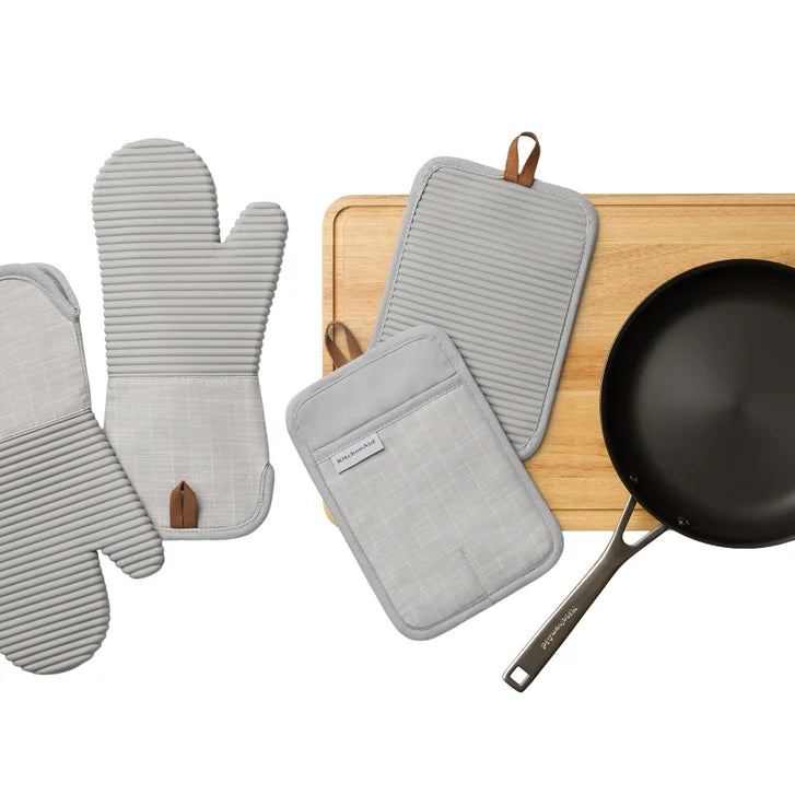 KitchenAid 4-piece Oven Mitt and Potholder Set