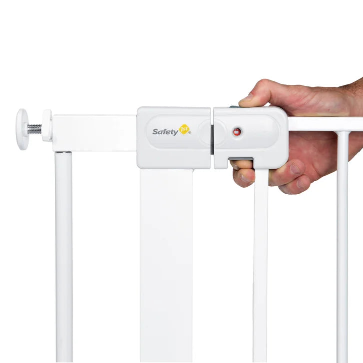 Safety 1st - Hand-Free Auto-Close Baby Safety Gate