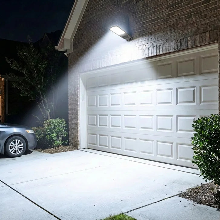 Sol-R-Brite 5000 Lumen LED Solar Lamp