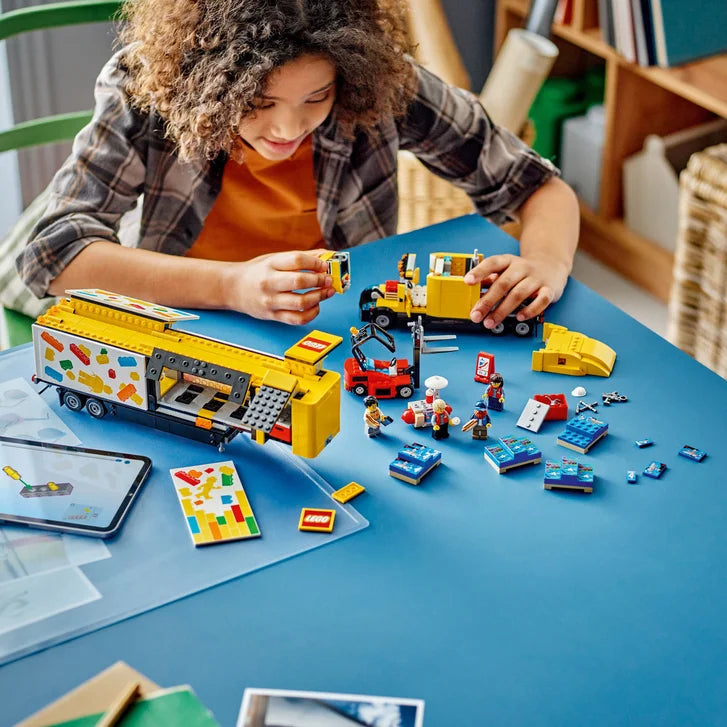LEGO City Yellow Delivery Truck 60440