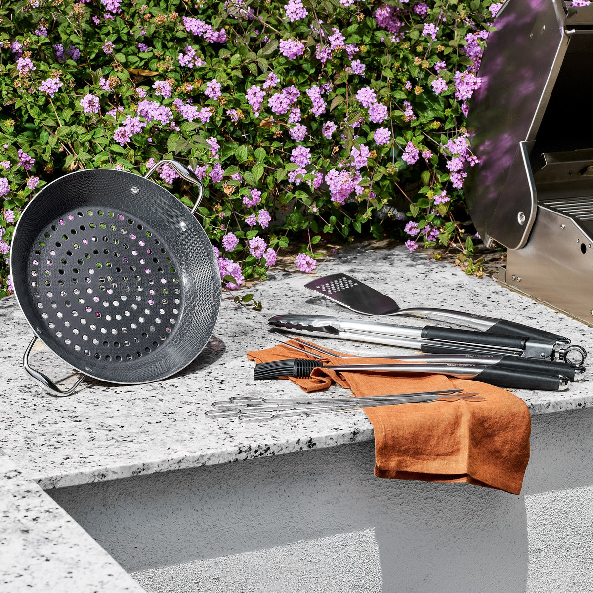 HexClad Backyard BBQ Bundle, 9-piece