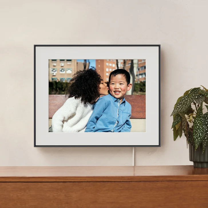 Aura Summit 15 in. Digital Wi-Fi Photo Frame with Mat