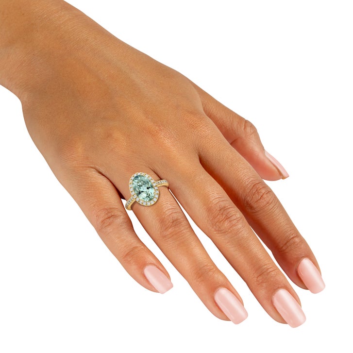 Oval Cut Green Quartz and Diamond Ring (0.40 ctw)