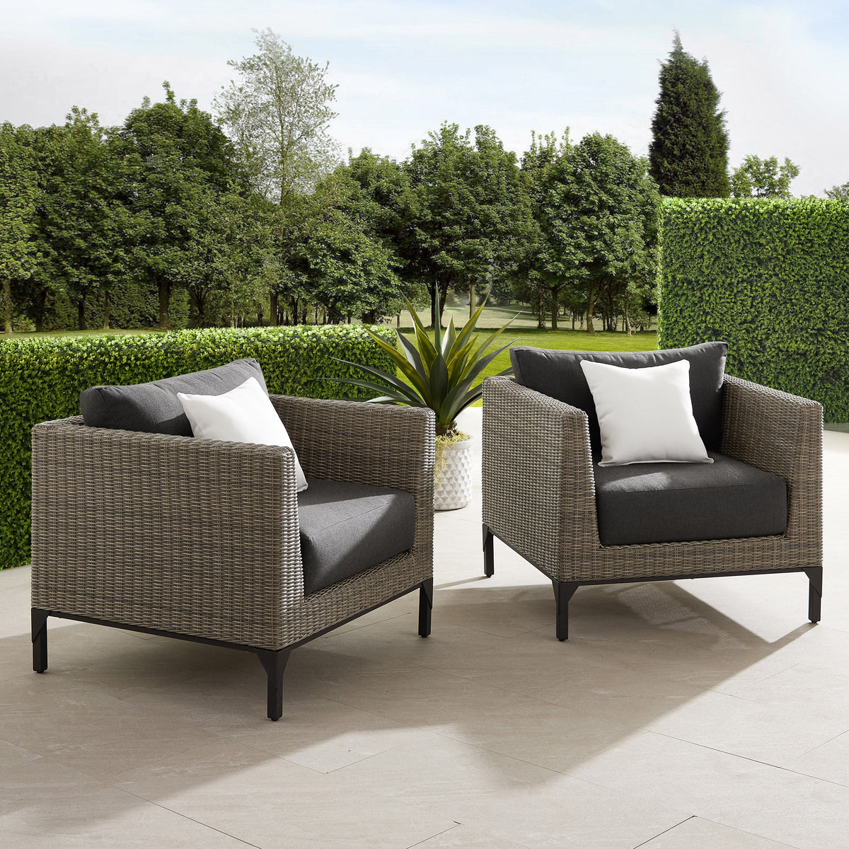 Aberdeen 2-piece Patio Chair Set