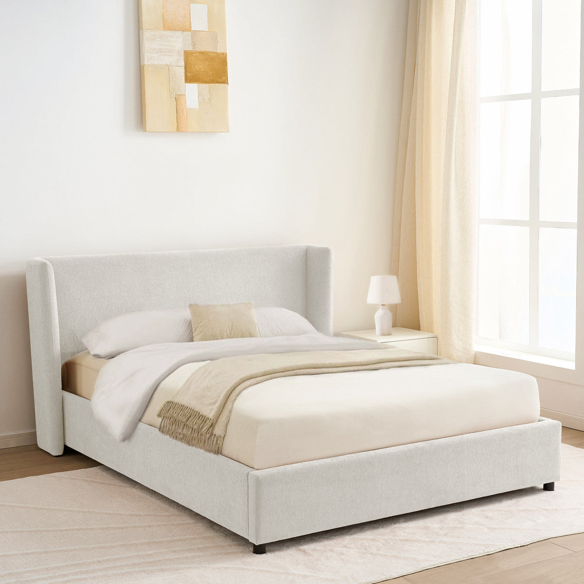 Caroline Upholstered Platform Queen Bed