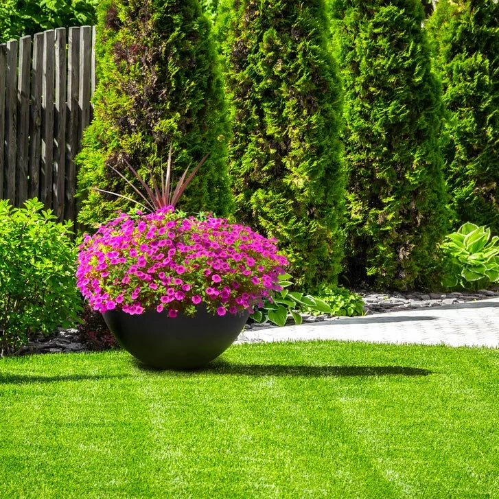 Courtyard 21 53 cm (21 in) Self-Watering Garden Planter