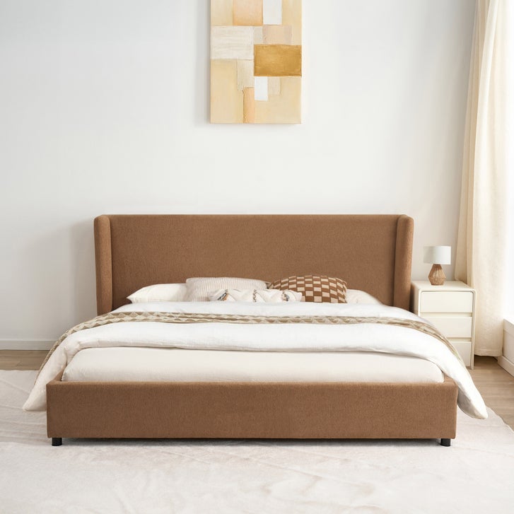 Caroline Upholstered Platform King Bed