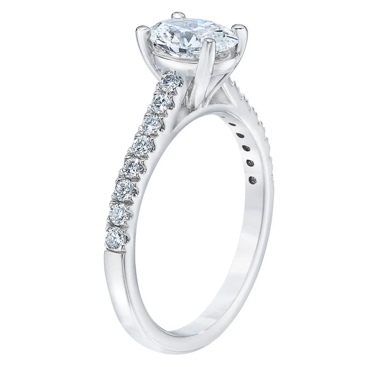 1.88 ctw Oval Cut and Round Brilliant, Clarity VS1, Colour G, Diamond Wedding Set