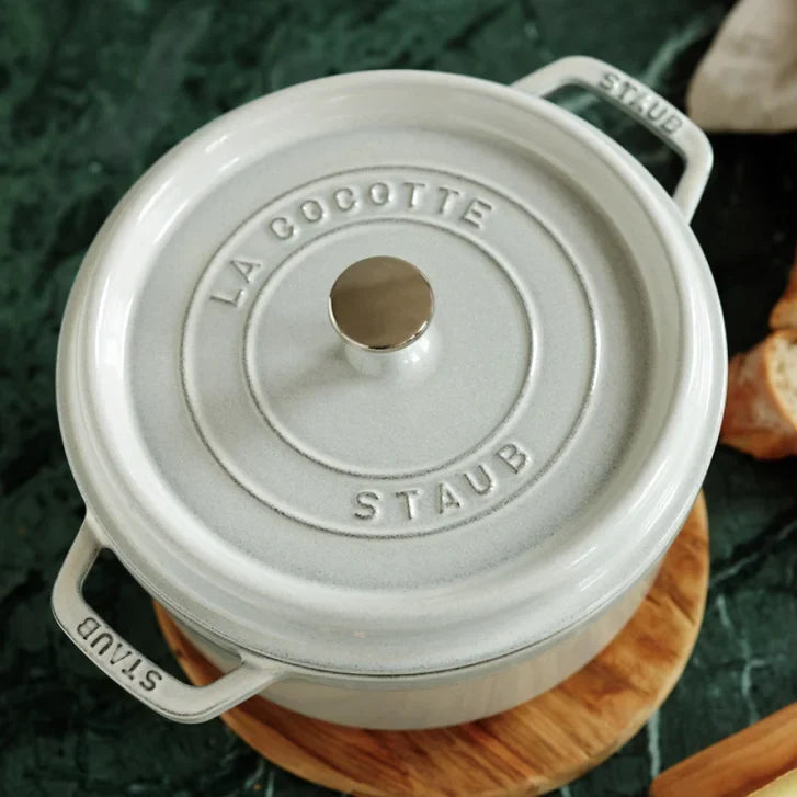STAUB Shallow Cocotte, 26 cm (10.5 in.) / 4 L (4.25 qt.)