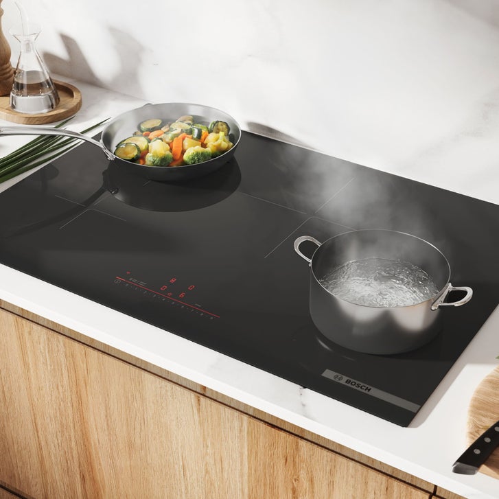 Bosch 500 Series 30 in. Black Induction Surface Mount 4 Burner Cooktop
