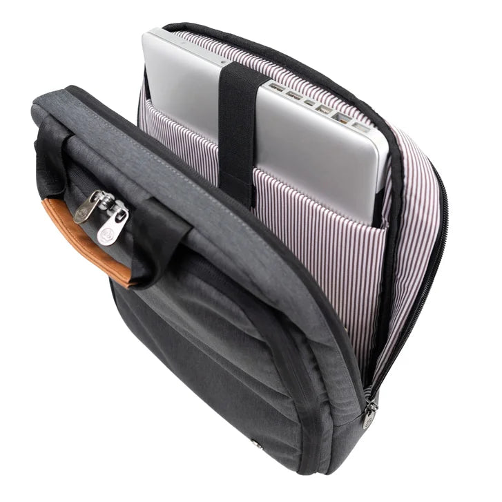 PKG Riverdale 11 L Messenger Bag