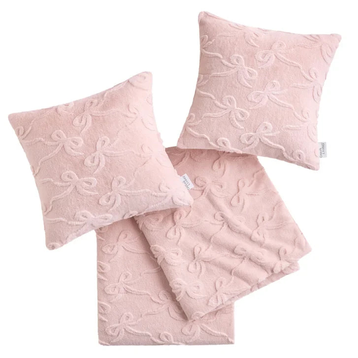 Casual Living Throw and Pillow Set, 3-piece
